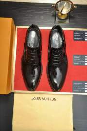 Picture of Louis Vuitton Shoes _SKULVsz38-45hnh071414613
